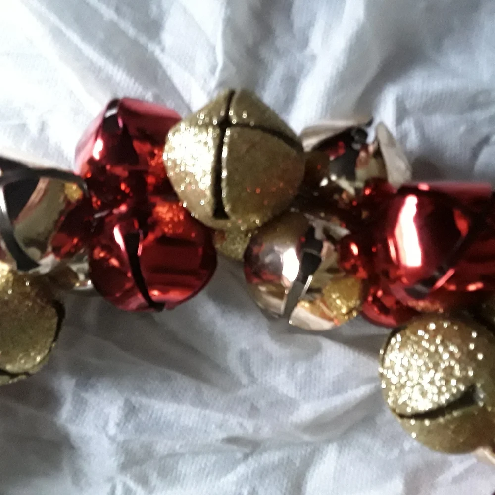 Vintage Holiday Christmas Jingle Bell Wreath